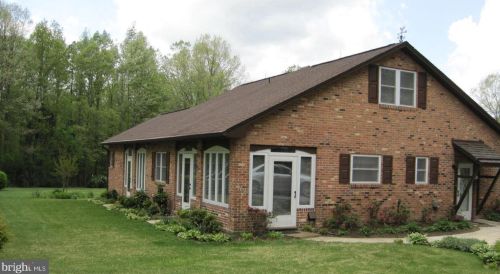 8602 Berkeley Farms Ln, Partlow, VA 22534-9780