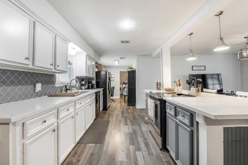 213 Fairfield St, Morgans Point TX 77571-7155 exterior