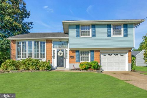 10 Green Tree Rd, Stratford, NJ 08084-1906