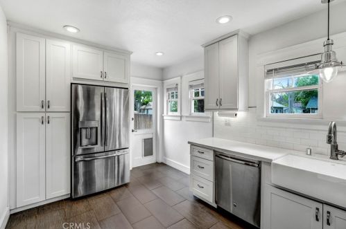 3592 Locust St, Riverside CA  92501-2626 exterior