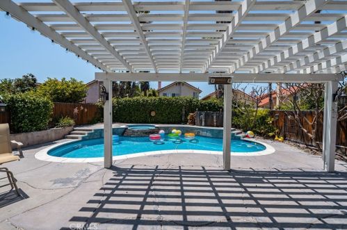 3670 Windstorm Way, Riverside CA  92503-4505 exterior