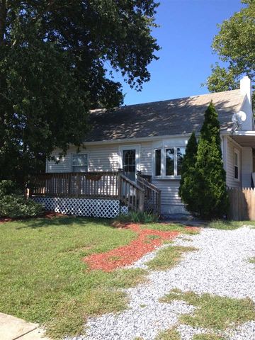 11 St Andrews Pl, Palermo, NJ 08223-1552