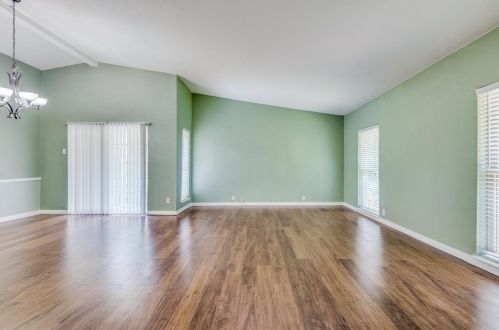 1811 Addington Dr, Carrollton TX 75007-3125 exterior