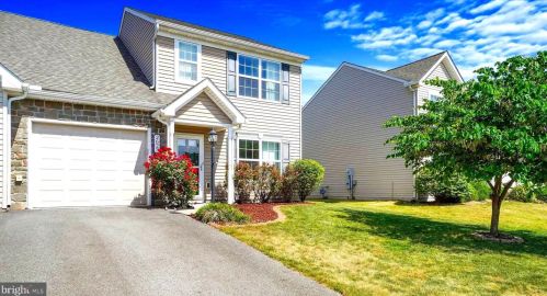 2623 Brownstone Dr, York, PA 17315-3946