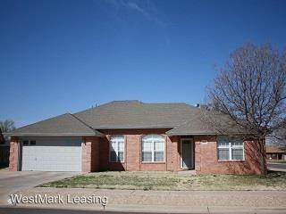 502 Iola Ave, Lubbock TX  79416-4142 exterior