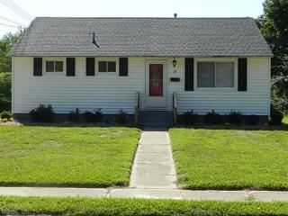 77 Roxbury Ter, Hampton, VA 23666-4117