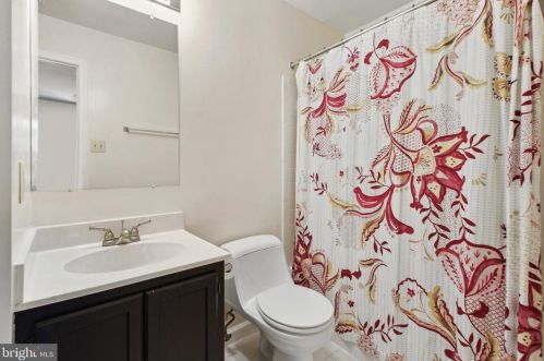 3305 Sea Prt Way, Silver Spring MD 20902-2200 exterior