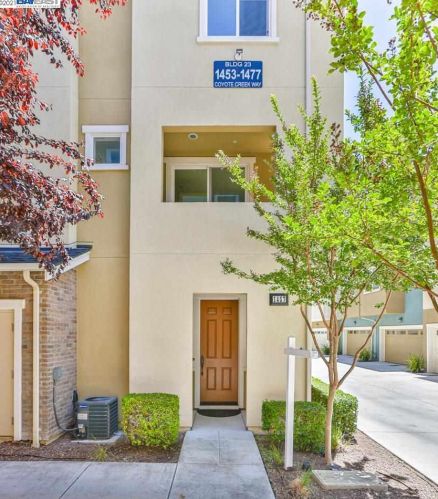 1457 Coyote Creek Way, Milpitas, CA 95035-7981
