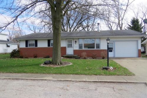 220 Bachtold St, Wing, IL 61741-9658