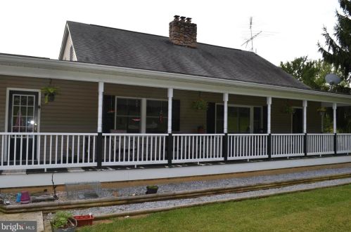 11007 Pleasant Walk Rd, Myersville MD  21773-9221 exterior
