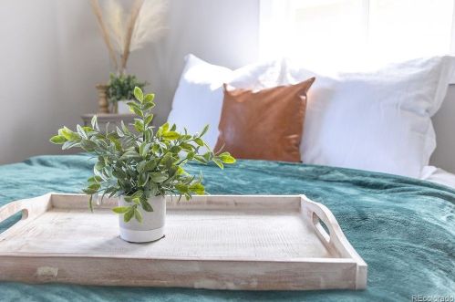 2010 47th Ave, Denver CO  80211-1224 exterior