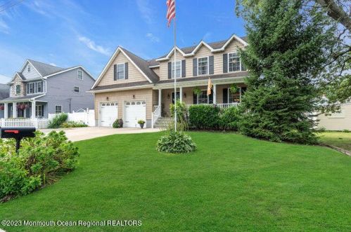 2414 Dorset Dr, Point Pleasant Beach, NJ 08742-4338