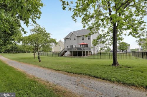 463 Deerfield Village Dr, Shepherdstown WV  25443 exterior