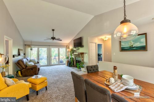 423 Shannondale Rd, Harpers Ferry WV 25425-4564 exterior