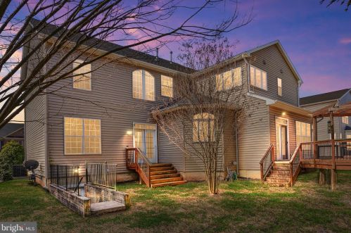 14397 Broadwinged Dr, Gainesville, VA 20155-5889