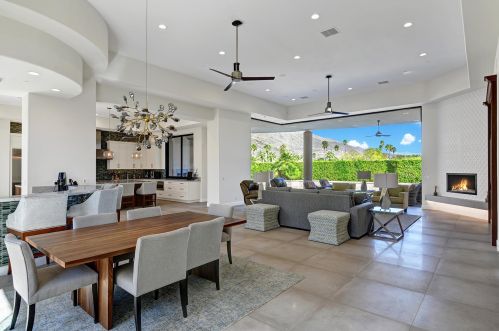466 Bella Cara Way, Palm Springs, CA 92264-0294