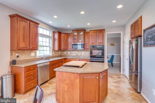 86 Butcher Ct, Shepherdstown WV  25443-4330 exterior