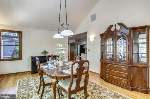 737 Sharpsburg Dr, Davidsonville MD 21035-1927 exterior