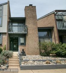 8558 Gwynedd Way, Springfield VA  22153-3422 exterior