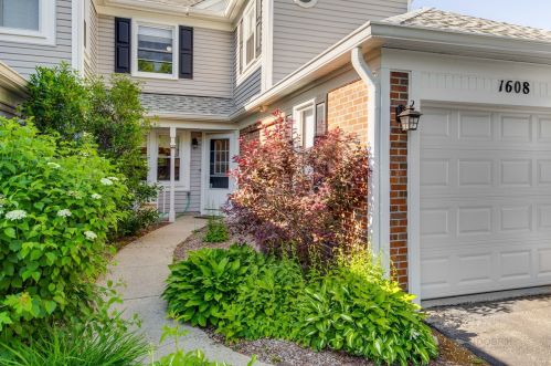 1608 Vermont Dr, Elk Grove Vlg, IL 60007-2708