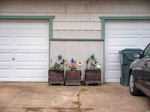 1714 Elm Ln, Willits, CA 95490-4403