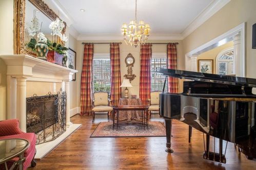 57 Habersham Cove Dr, Atlanta GA  30305-5402 exterior
