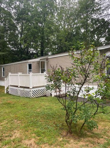7 Alice Dr, Concord, NH 03303-2032