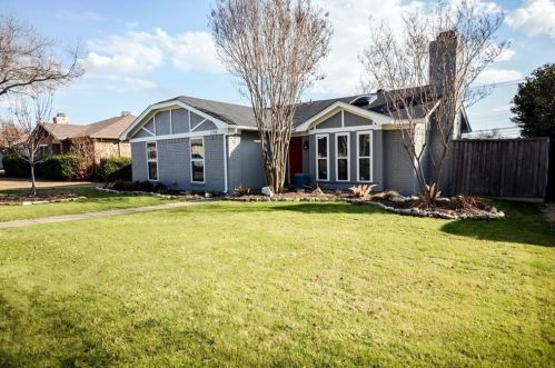 2708 Oak Trl, Carrollton TX  75007-5810 exterior