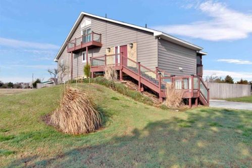 11041 84th St, Augusta, KS 67010-8078