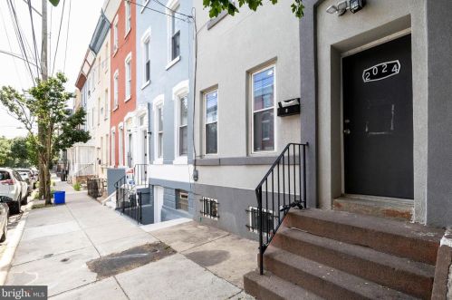 2024 8th St, Philadelphia PA  19122-1304 exterior