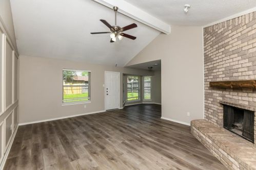 6421 Alta Vista Dr, Fort Worth TX  76148-1410 exterior