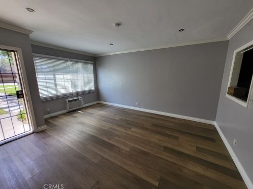 4109 5th St, Santa Ana, CA 92703-3265