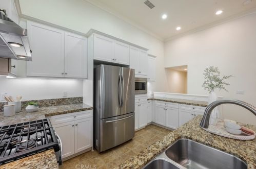 124 Overbrook, Irvine CA  92620-2177 exterior