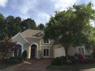 6627 Rue Beaumonde Dr, Memphis, TN 38120-3300