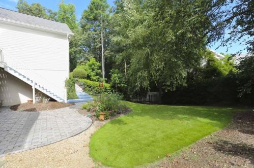 130 High Point Walk, Atlanta GA  30342-2480 exterior