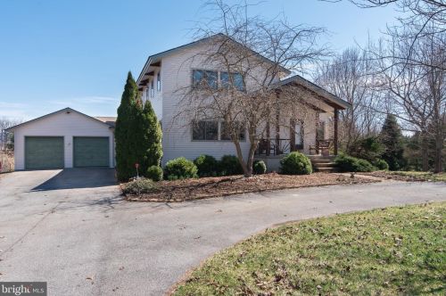 80 Quinn Lea Rd, Harpers Ferry WV 25425-5372 exterior