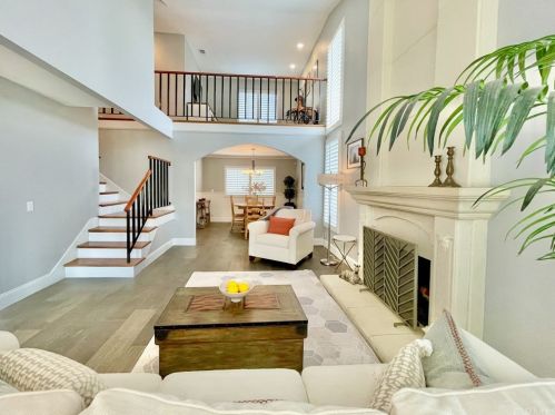 8505 Meadowridge St, Anaheim CA  exterior