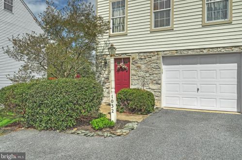1032 Hearthridge Ln, York, PA 17404-7821