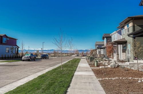 21543 59th Pl, Denver CO  80019-6614 exterior