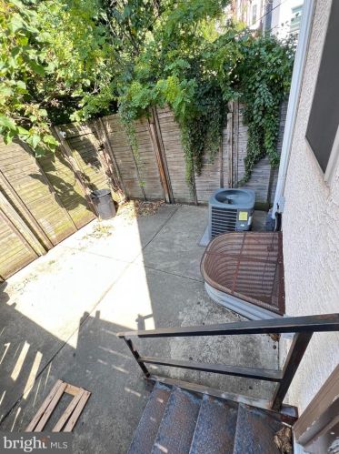 2036 19 St, Philadelphia PA 19121-4120 exterior