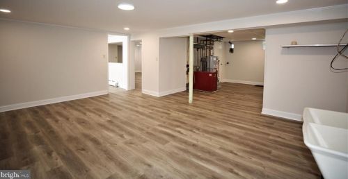 24 Hillside Rd, Princeton NJ  08540-3436 exterior