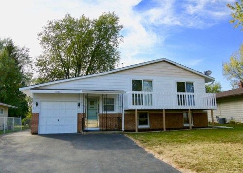 1006 Tacoma St, Carpentersville, IL 60110-1515