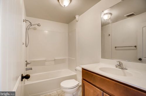137 Osborne Rd, Aberdeen MD  21001-2508 exterior