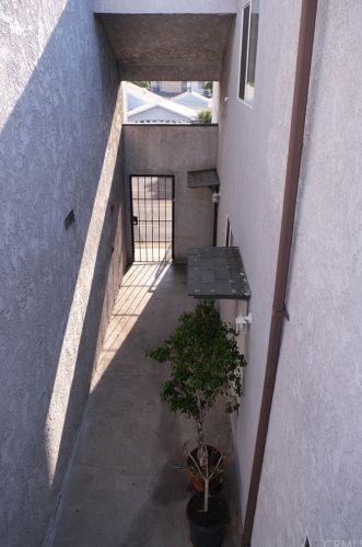 312 Pacific Ave, Glendale CA  91203-2111 exterior
