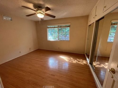 3800 Santa Carlotta St, Glendale CA 91214-1158 exterior