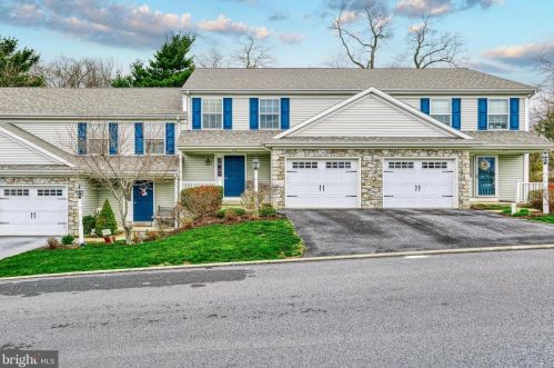 712 Winding Ln, Harrisburg, PA 17111-2358