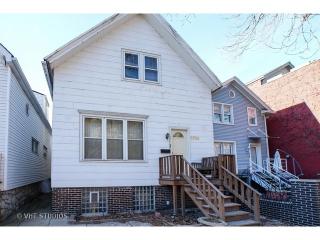 2702 Wilton Ave, Chicago IL  60614-1424 exterior