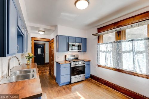 946 Cook Ave, Saint Paul MN  55106-3235 exterior