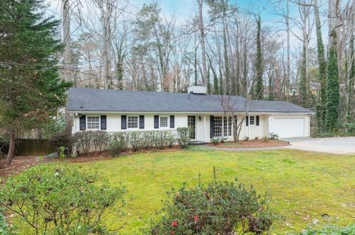 3956 Ivy Rd, Atlanta, GA 30342-4235