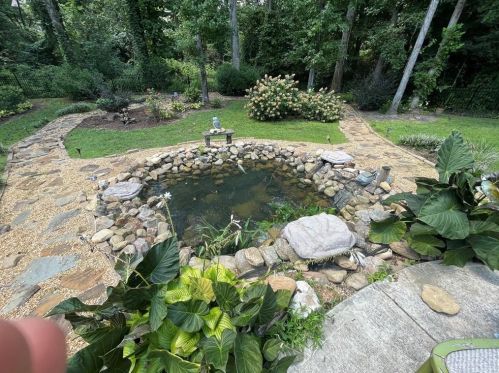1233 Blairwood Ct, Atlanta GA  30331-7490 exterior